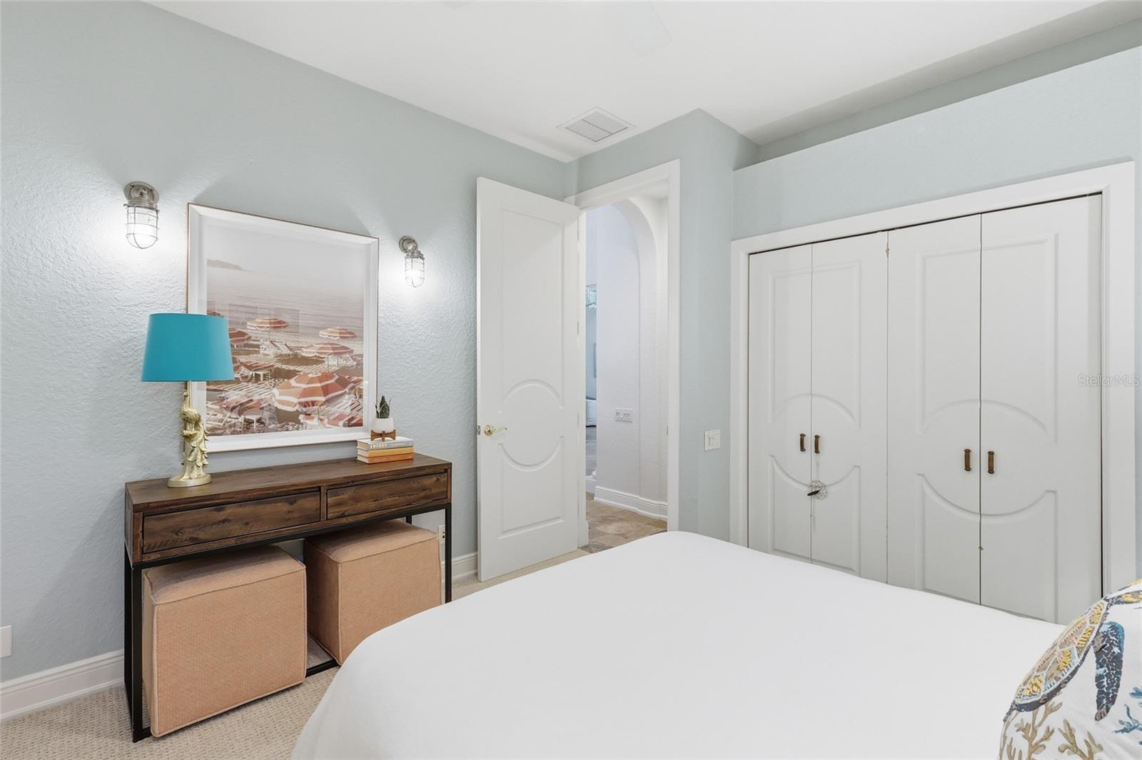 SAPPHIRE SHORES - Residential