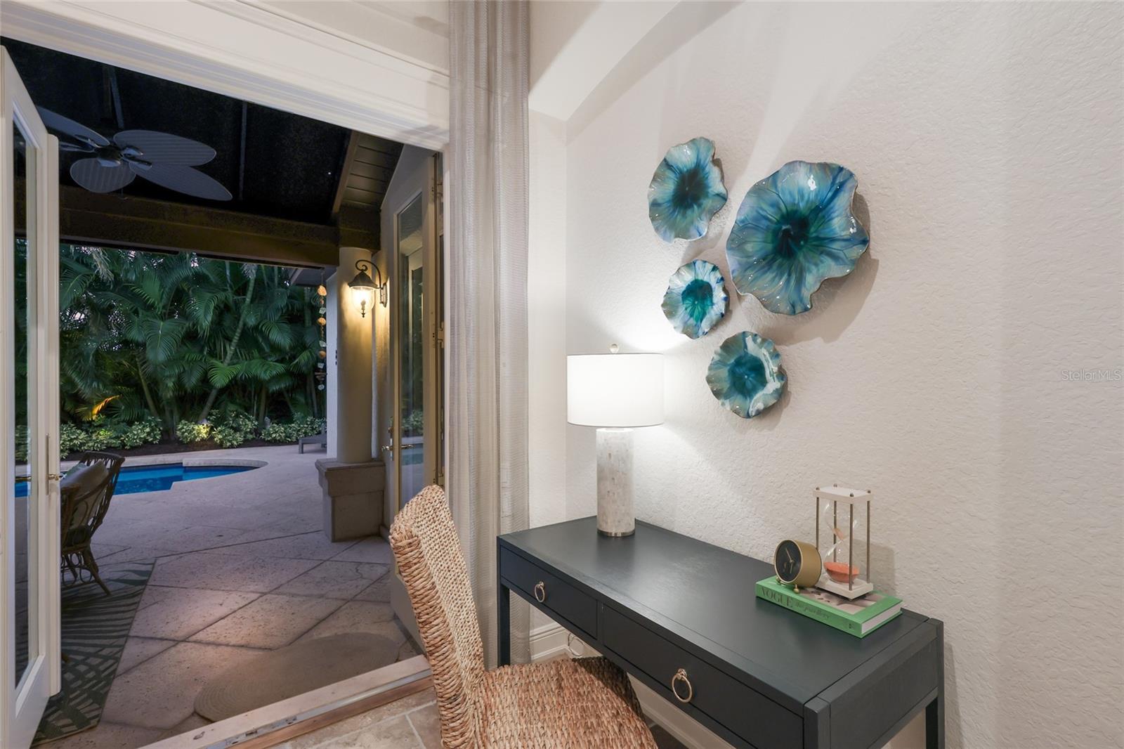 SAPPHIRE SHORES - Residential