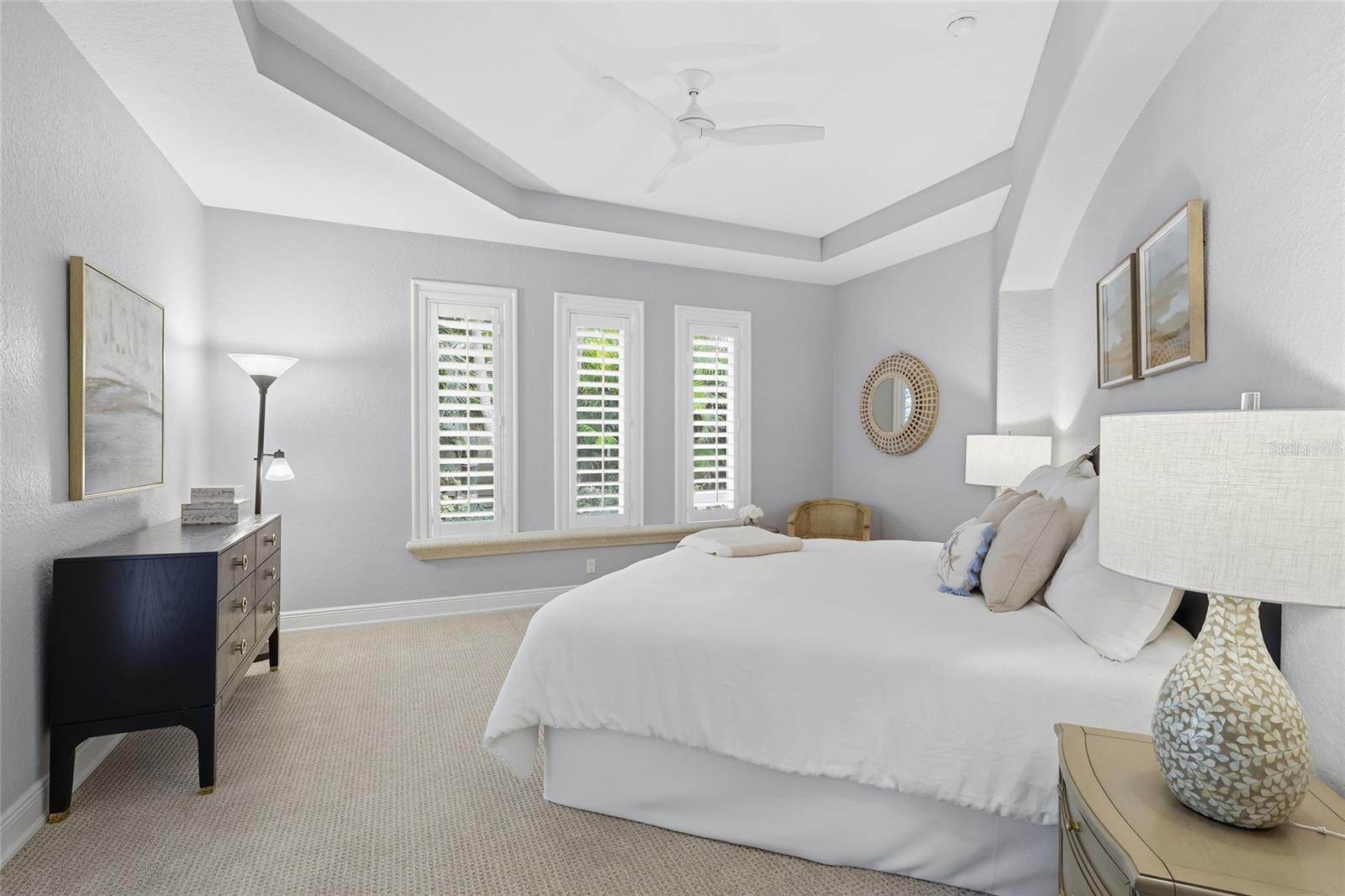 SAPPHIRE SHORES - Residential