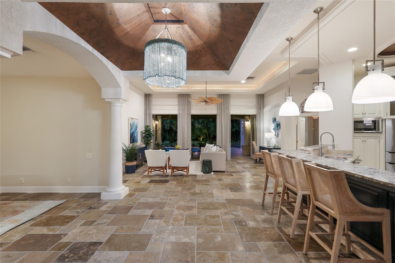 SAPPHIRE SHORES - Residential