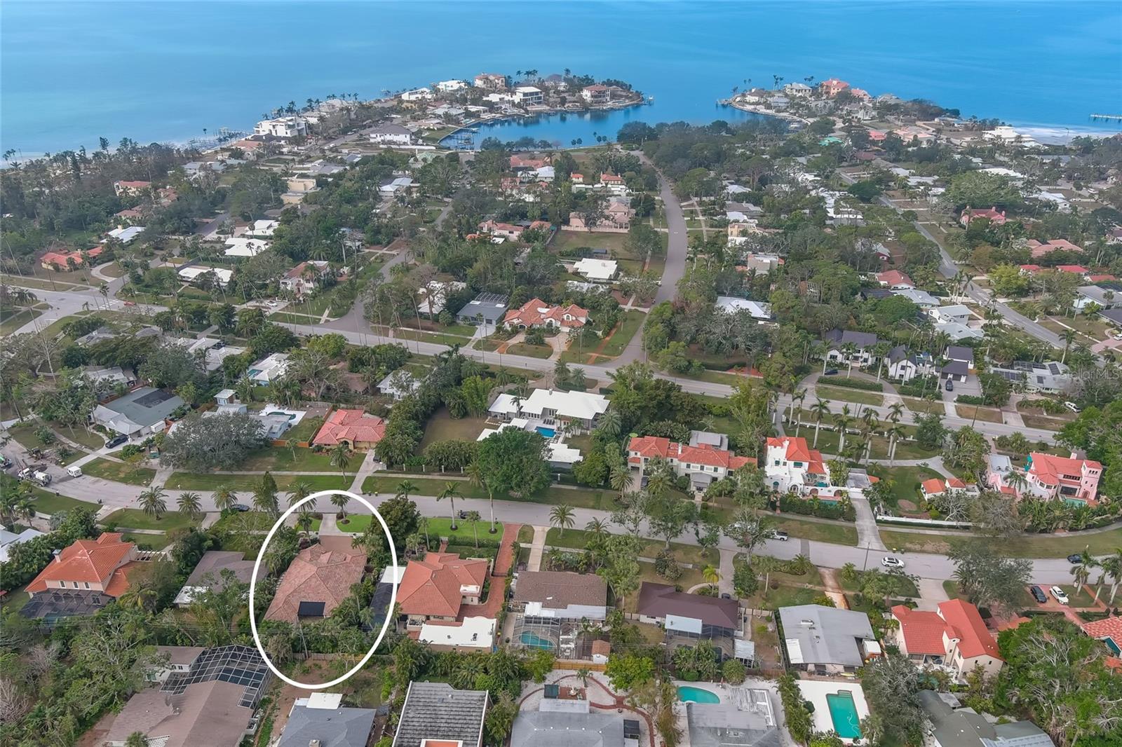 SAPPHIRE SHORES - Residential