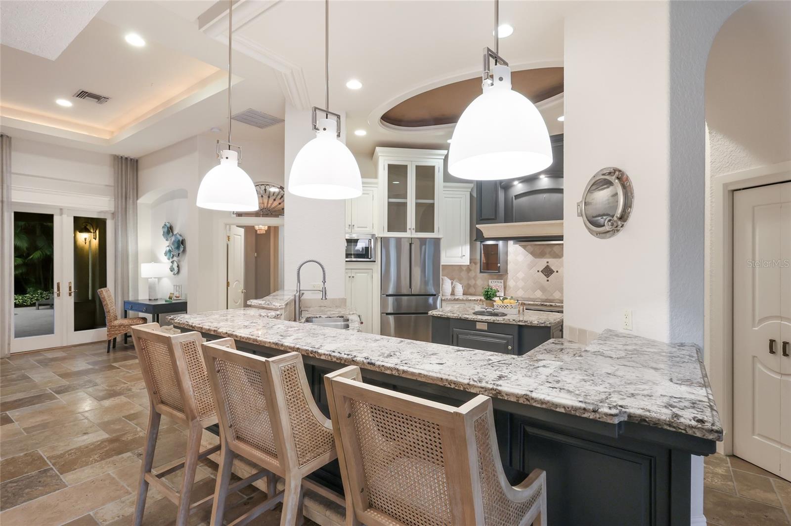 SAPPHIRE SHORES - Residential