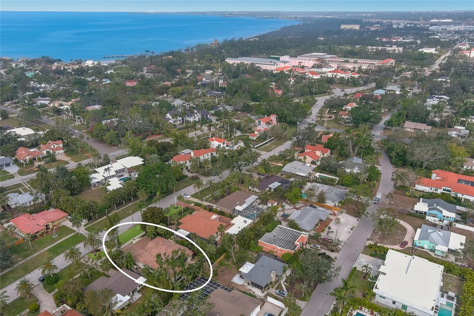 SAPPHIRE SHORES - Residential