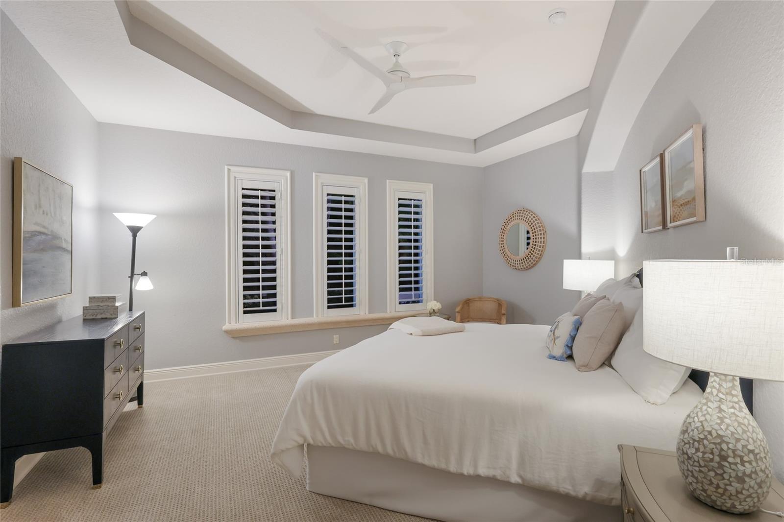 SAPPHIRE SHORES - Residential