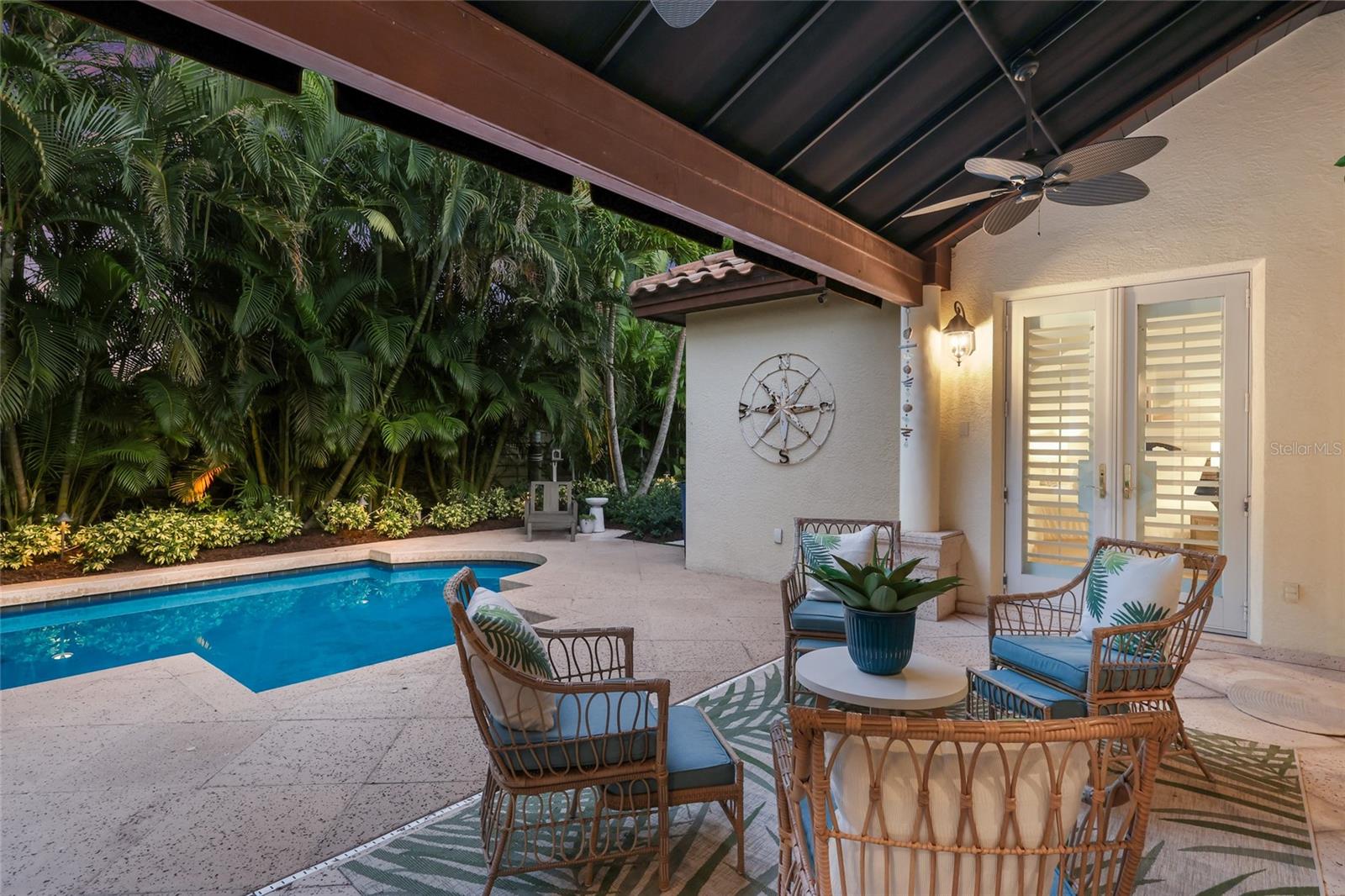 SAPPHIRE SHORES - Residential