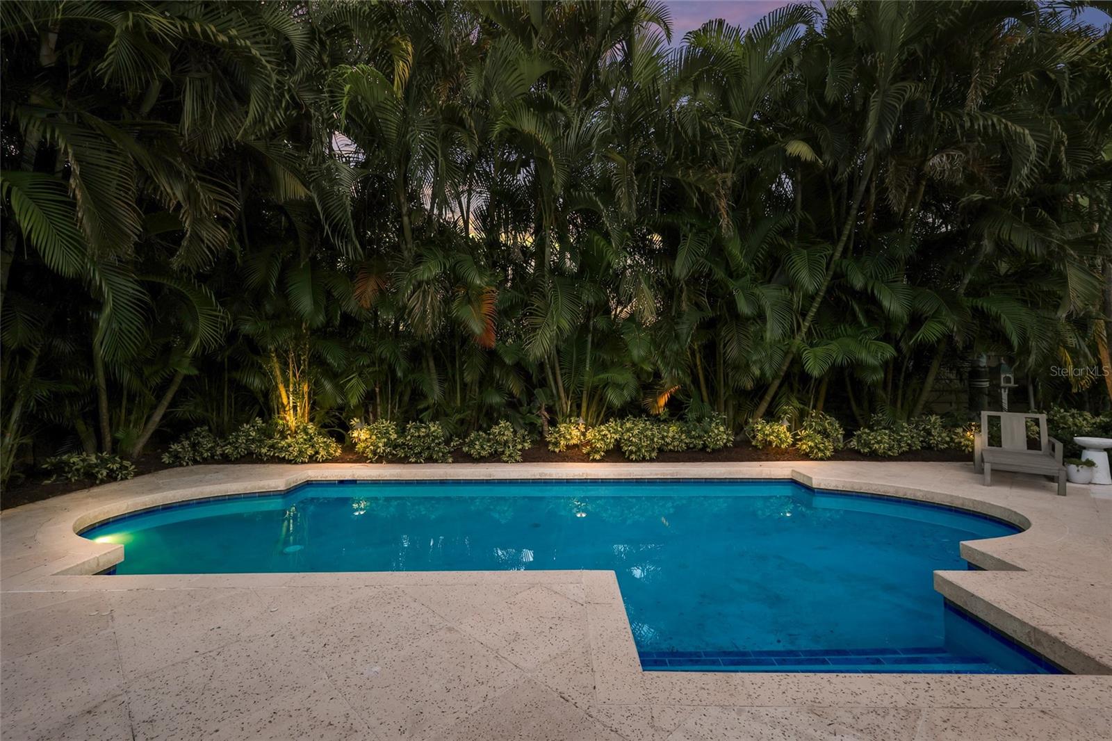 SAPPHIRE SHORES - Residential