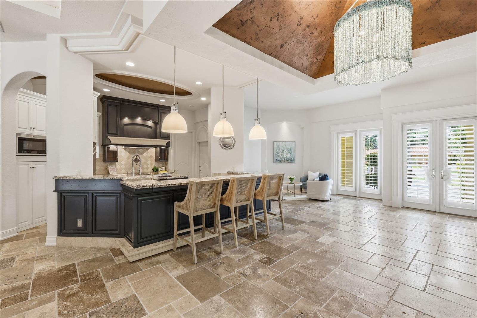 SAPPHIRE SHORES - Residential