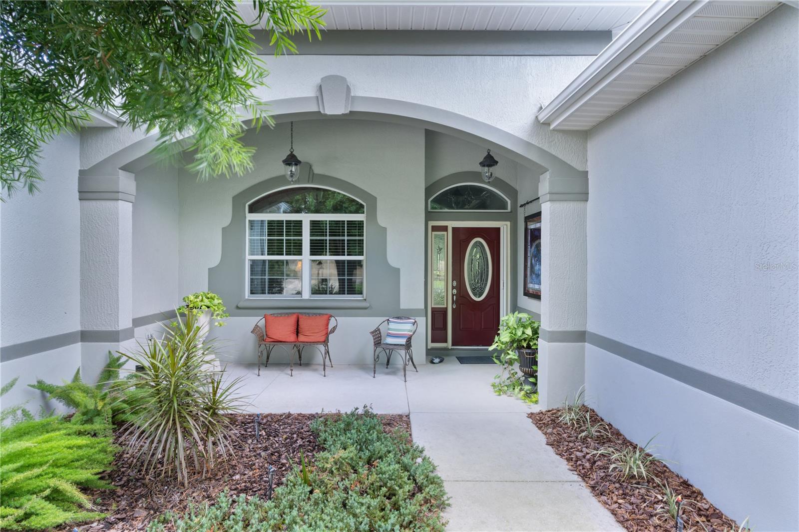 1078 LAKEVIEW LANE