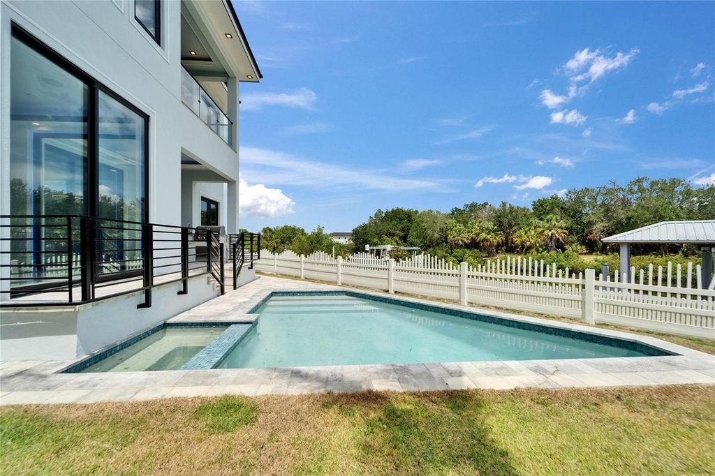 Photo of 6520 Simone Shores Circle, Apollo Beach, FL 33572 (MLS # TB8391408)