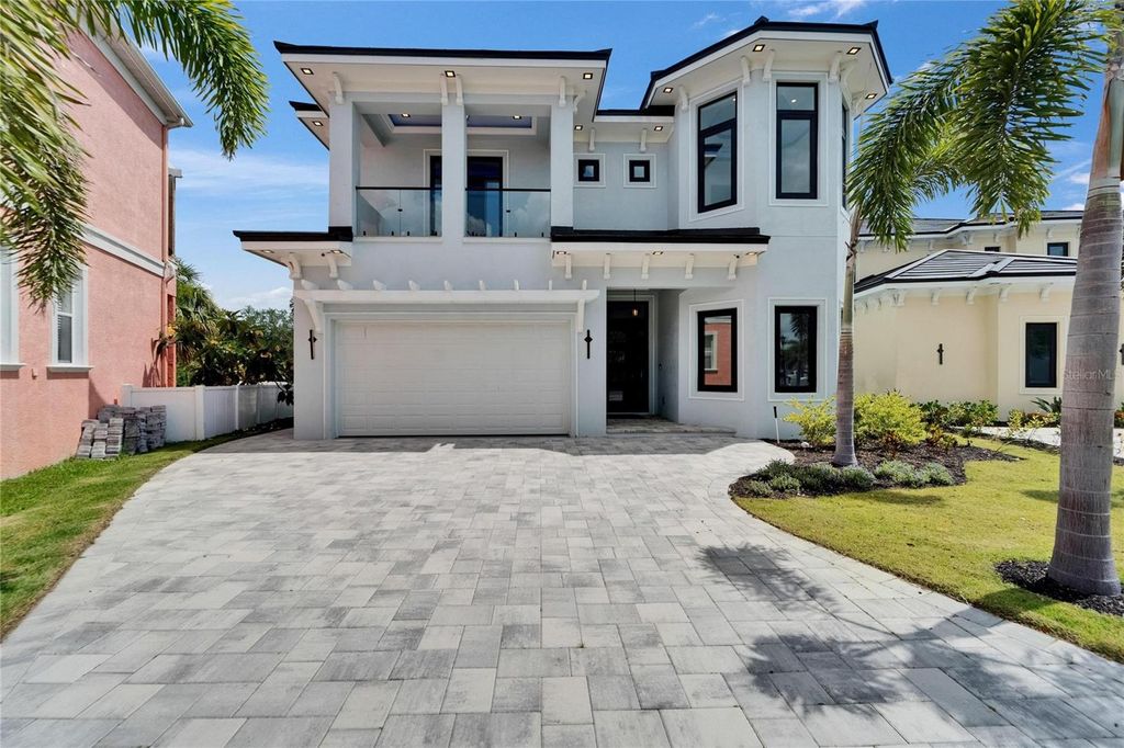 Photo of 6520 Simone Shores Circle, Apollo Beach, FL 33572 (MLS # TB8391408)