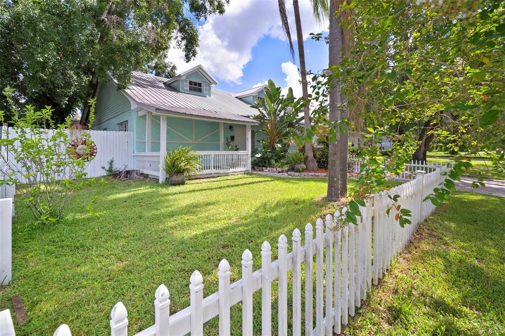Photo of 2014 E Broad Street, Tampa, FL 33610 (MLS # TB8413880)