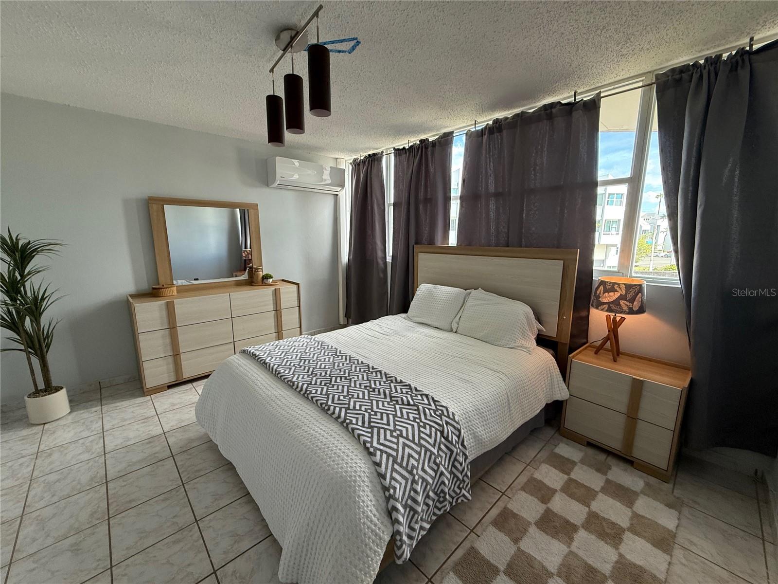 COND VILLAS DEL MONTE - Residential Lease