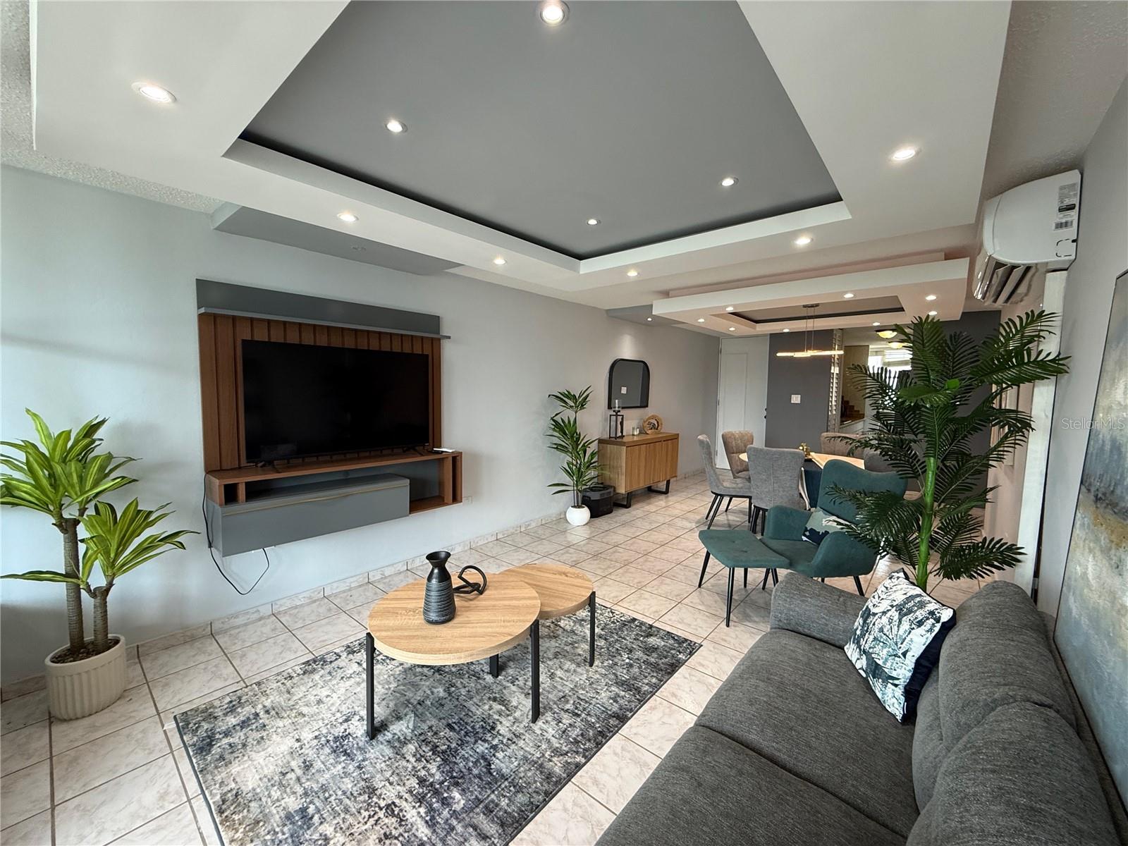 COND VILLAS DEL MONTE - Residential Lease