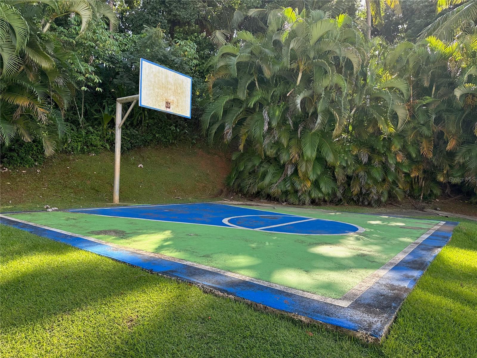 COND VILLAS DEL MONTE - Residential Lease