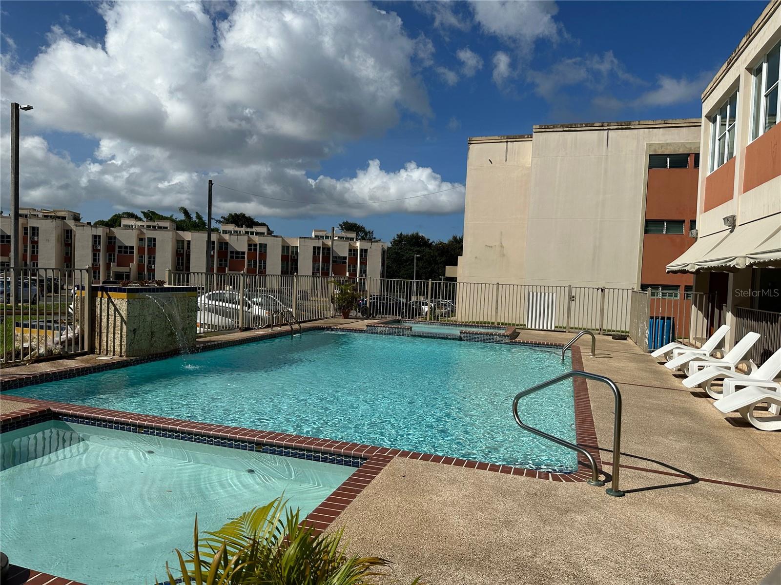 COND VILLAS DEL MONTE - Residential Lease