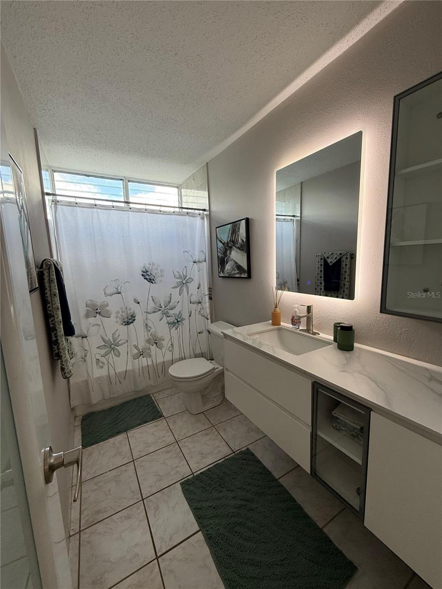 COND VILLAS DEL MONTE - Residential Lease