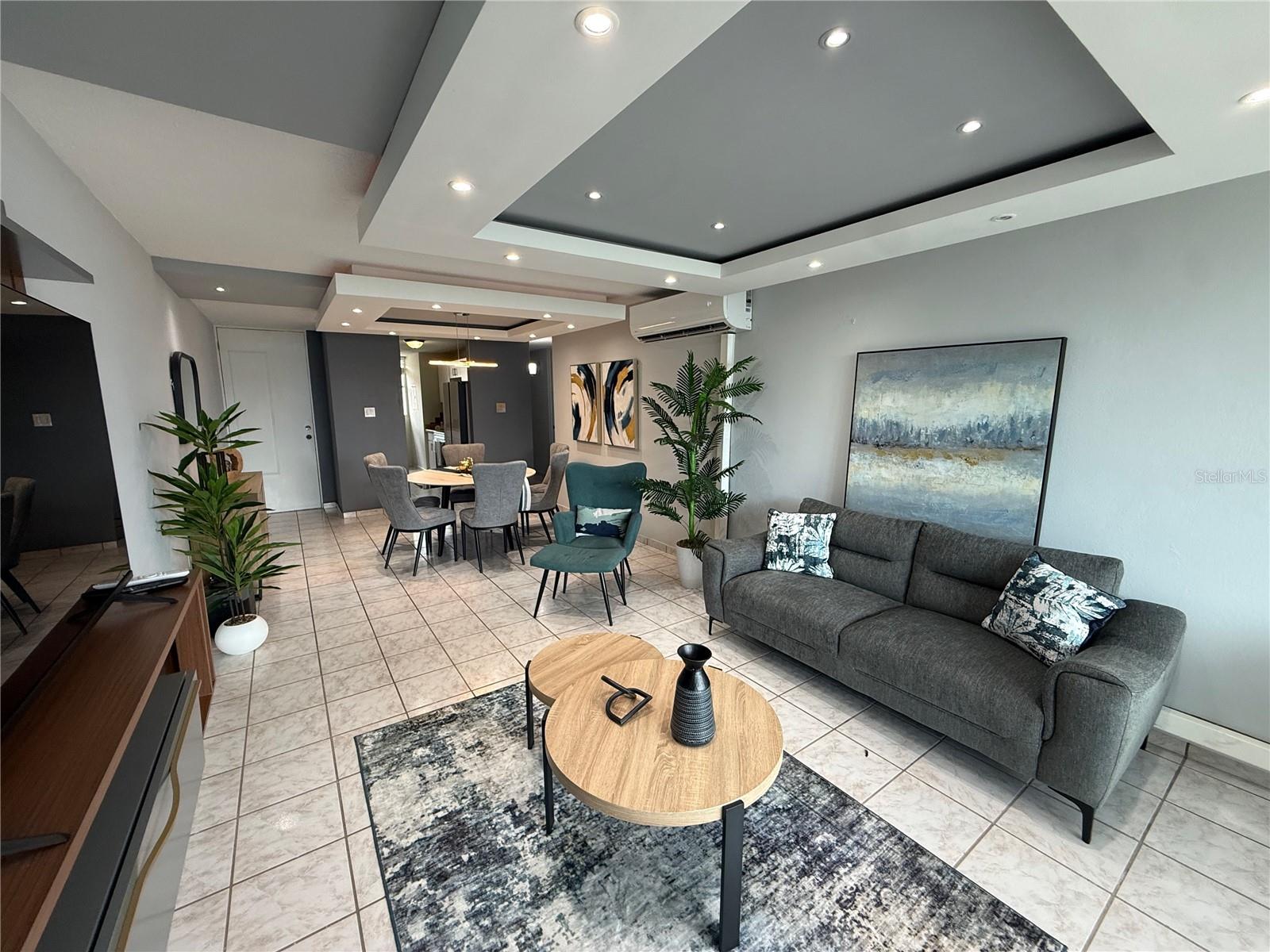 COND VILLAS DEL MONTE - Residential Lease