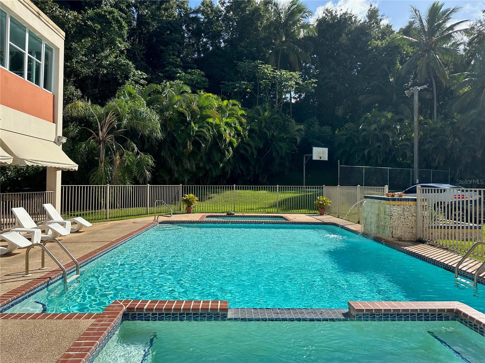 COND VILLAS DEL MONTE - Residential Lease