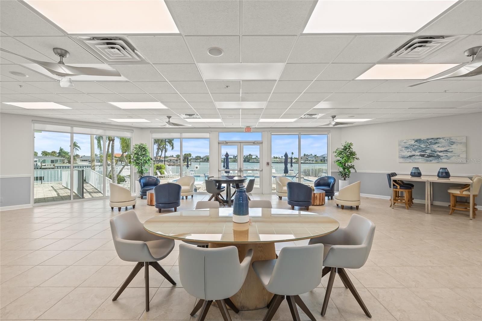 THREE PALMS POINTE CONDO - Residential