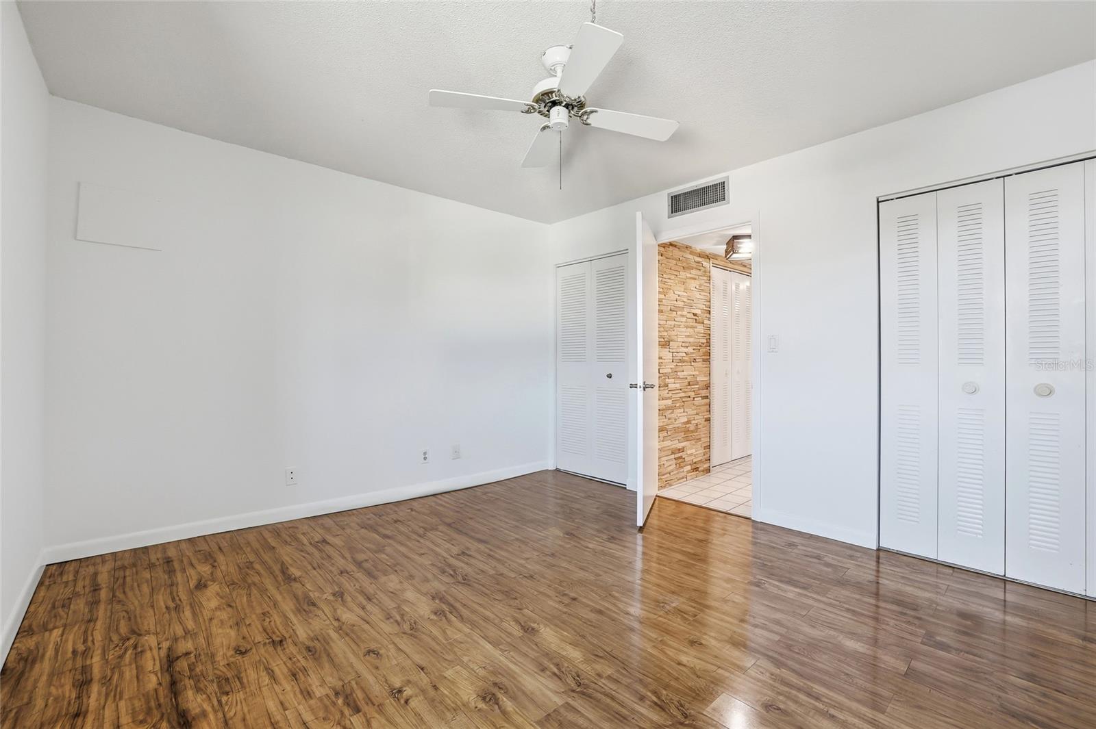 THREE PALMS POINTE CONDO - Residential