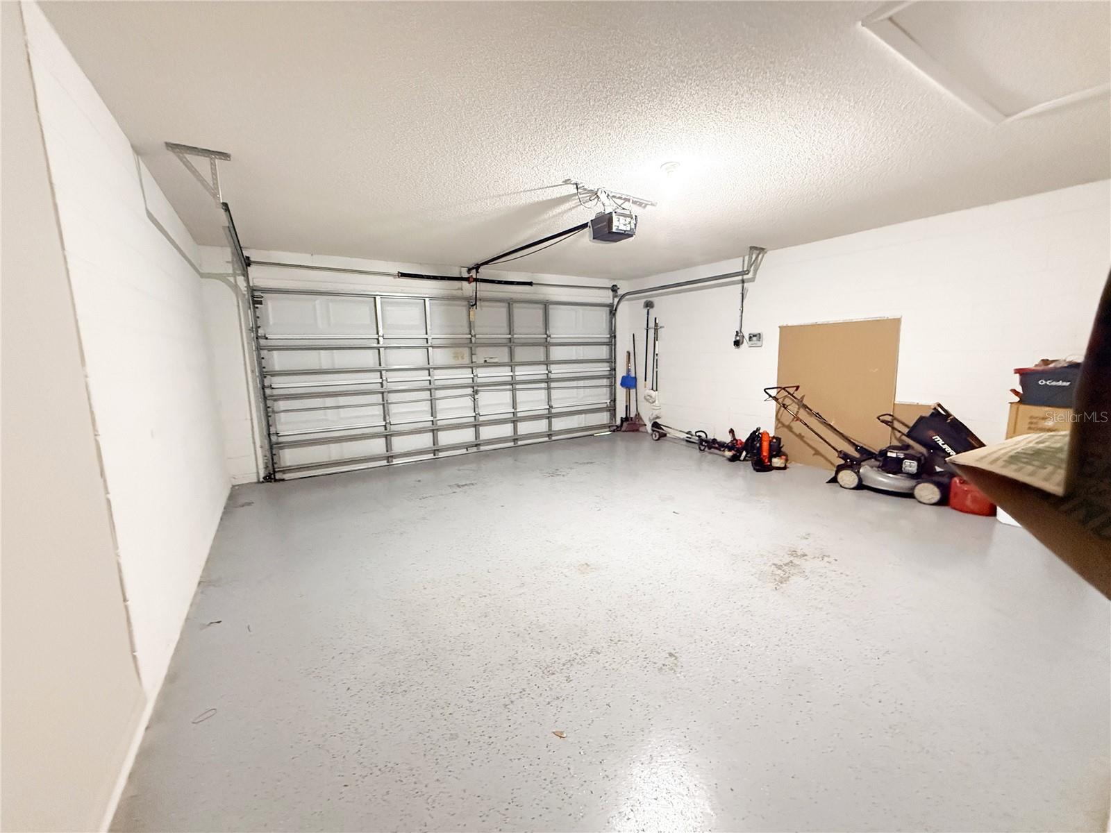 LANGDALE WOODS - Residential