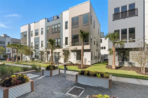 2217 VALENTINE ALLEY ORLANDO FL 32804