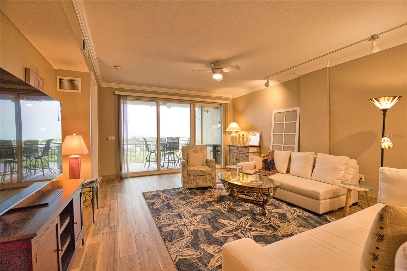 BLACKBURN HARBOR RESIDENCES - Residential Lease