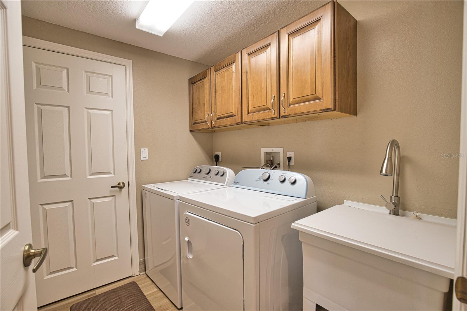 BLACKBURN HARBOR RESIDENCES - Residential Lease