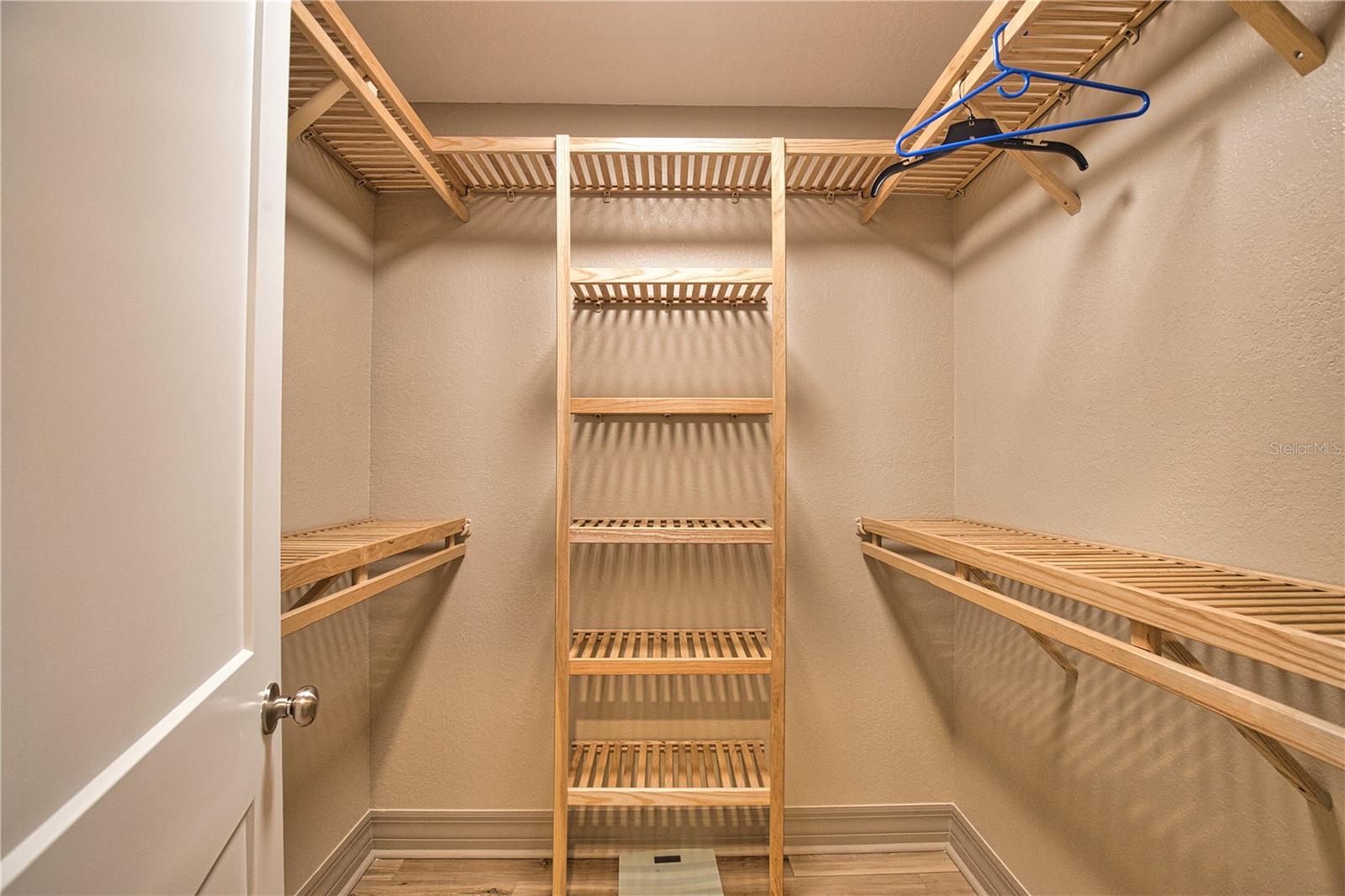 BLACKBURN HARBOR RESIDENCES - Residential Lease