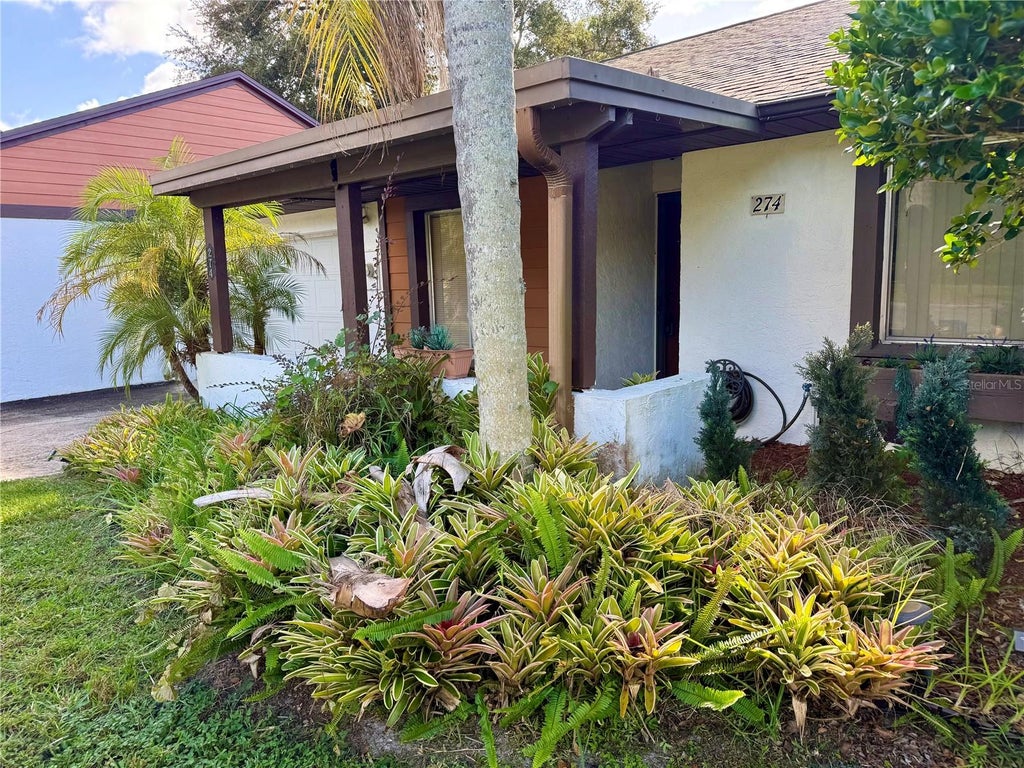 Photo of 274 Live Oak Boulevard, Sanford, FL 32773 (MLS # O6453679)