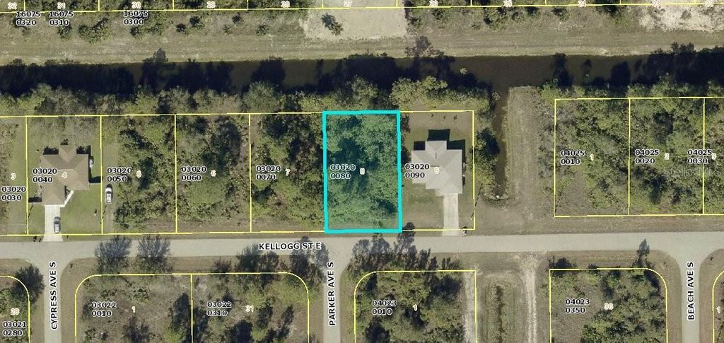Photo of 1033 Kellogg Street E, Lehigh Acres, FL 33974 (MLS # C7520526)