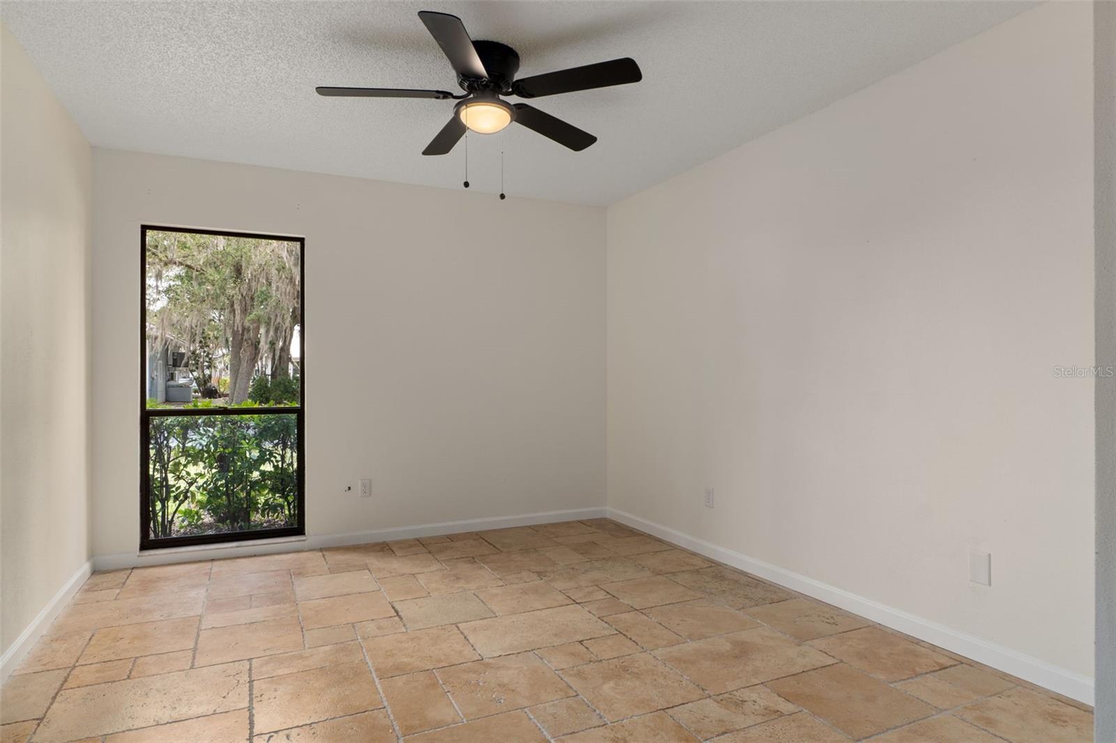 GLEN AIRE ESTATES UNREC SUB - Residential