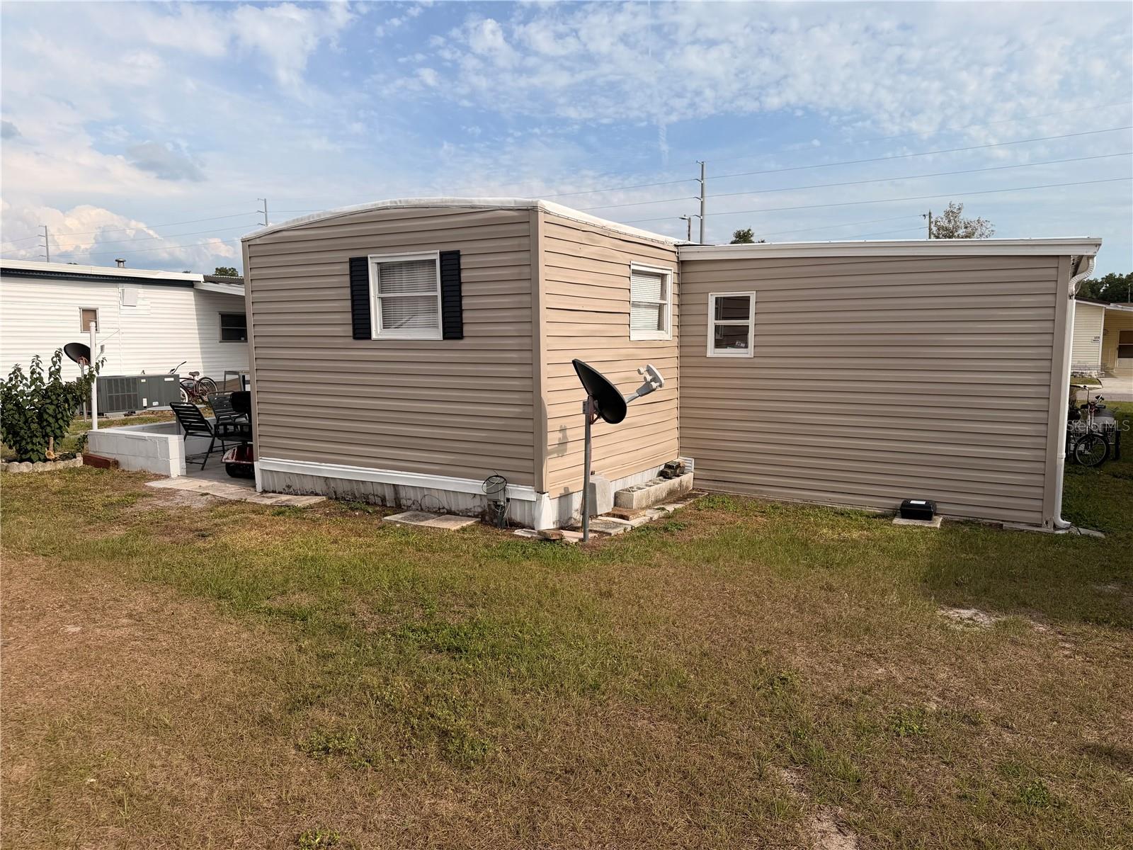 SLEEPY HOLLOW MOBILE ESTATES - Residential