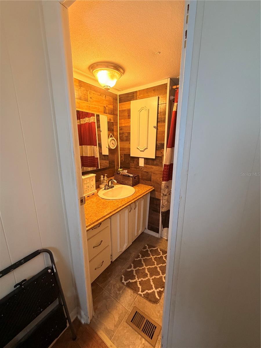SLEEPY HOLLOW MOBILE ESTATES - Residential