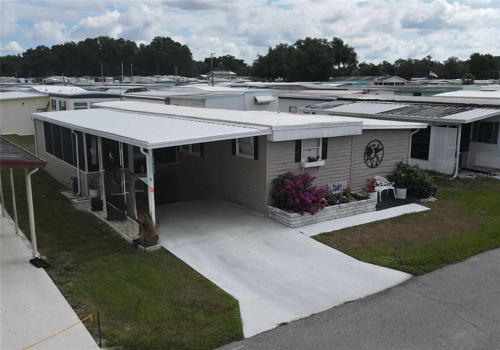 SLEEPY HOLLOW MOBILE ESTATES - Residential