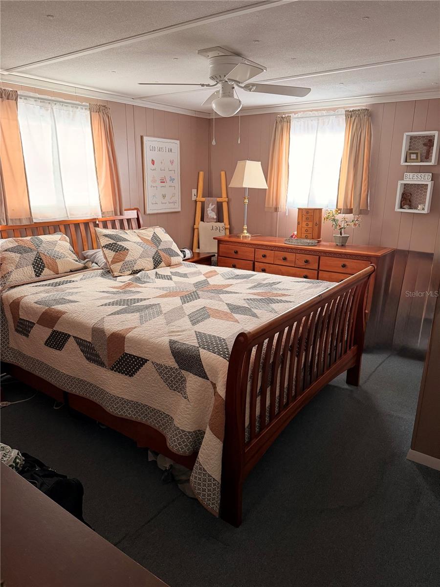 SLEEPY HOLLOW MOBILE ESTATES - Residential
