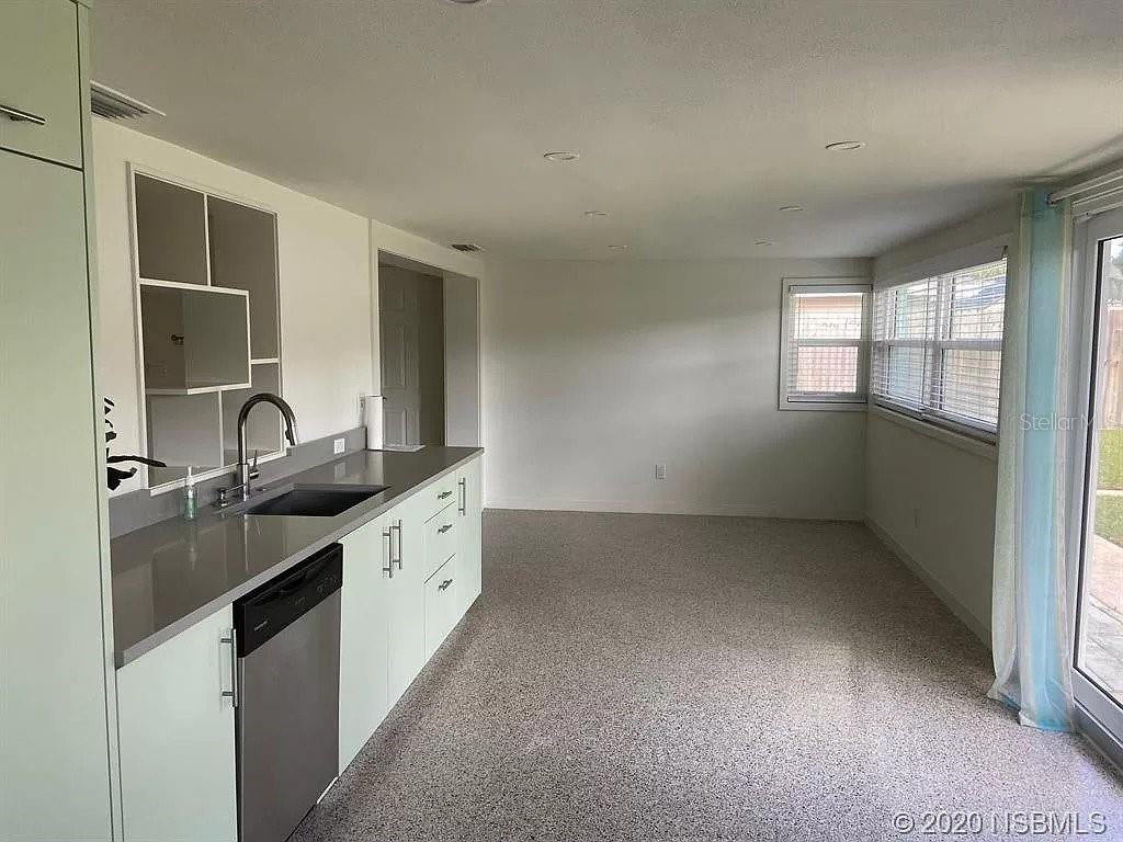 NEW SMYRNA BEACH - Residential Lease