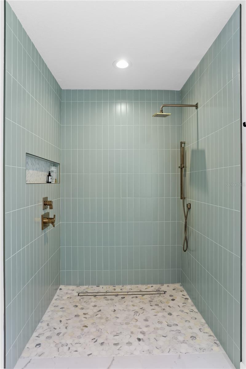 SOUTHFIELD - Residential