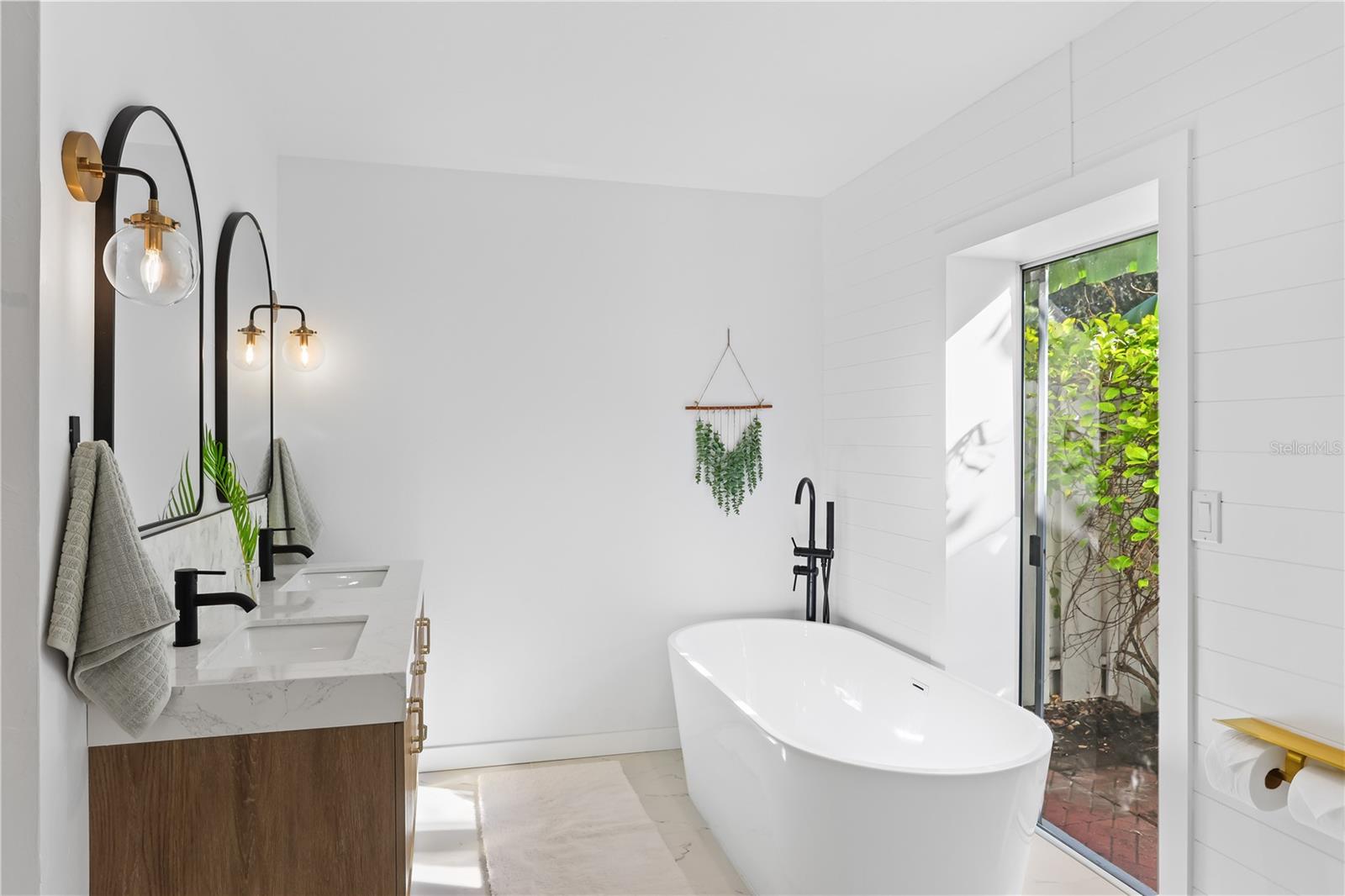 SOUTHFIELD - Residential