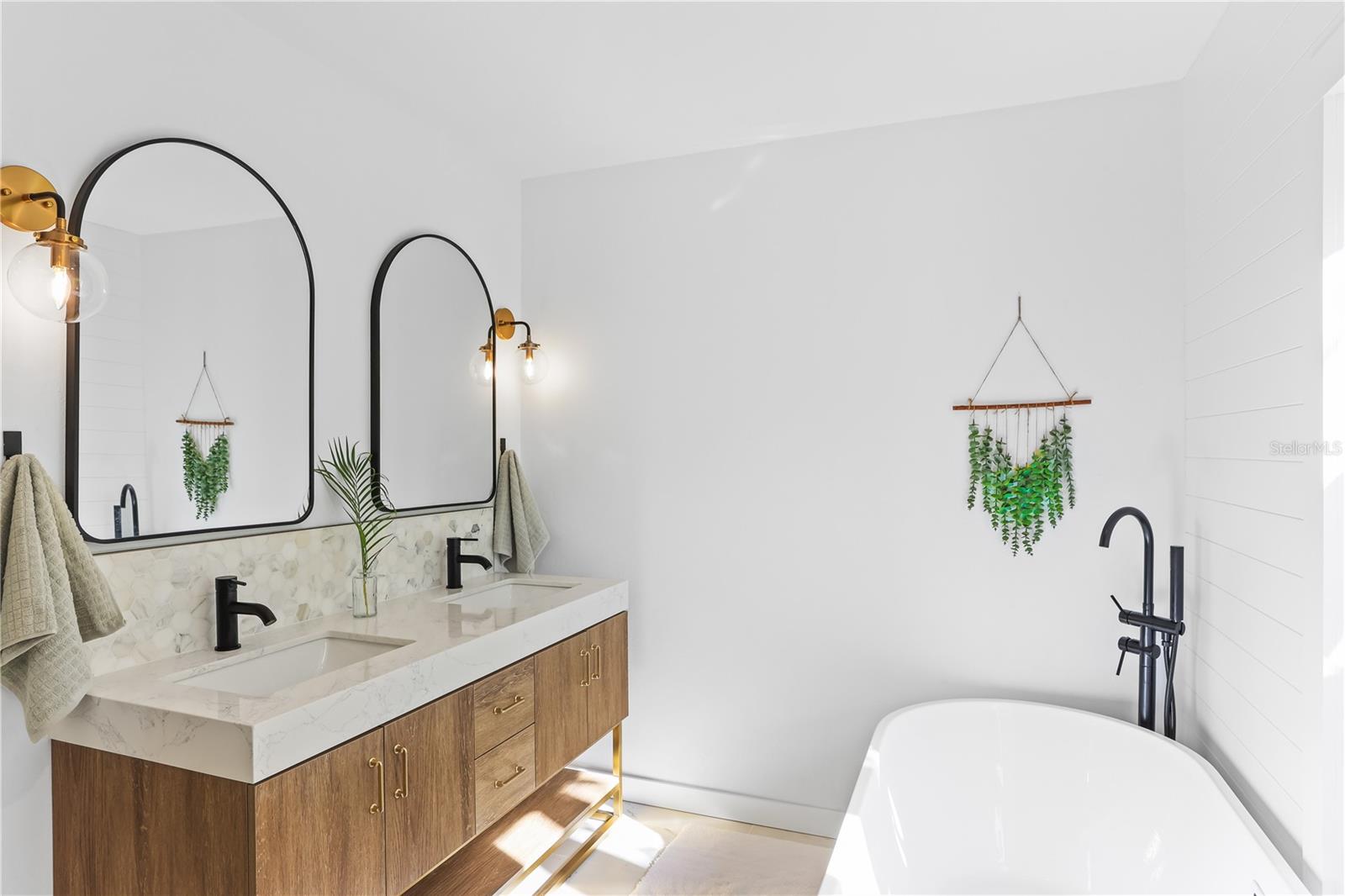 SOUTHFIELD - Residential