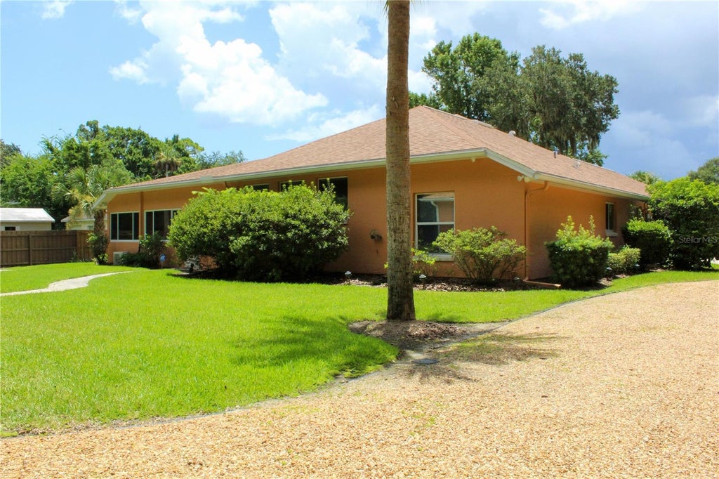 Photo of 751 Calle Grande Street, Ormond Beach, FL 32174 (MLS # FC319937)