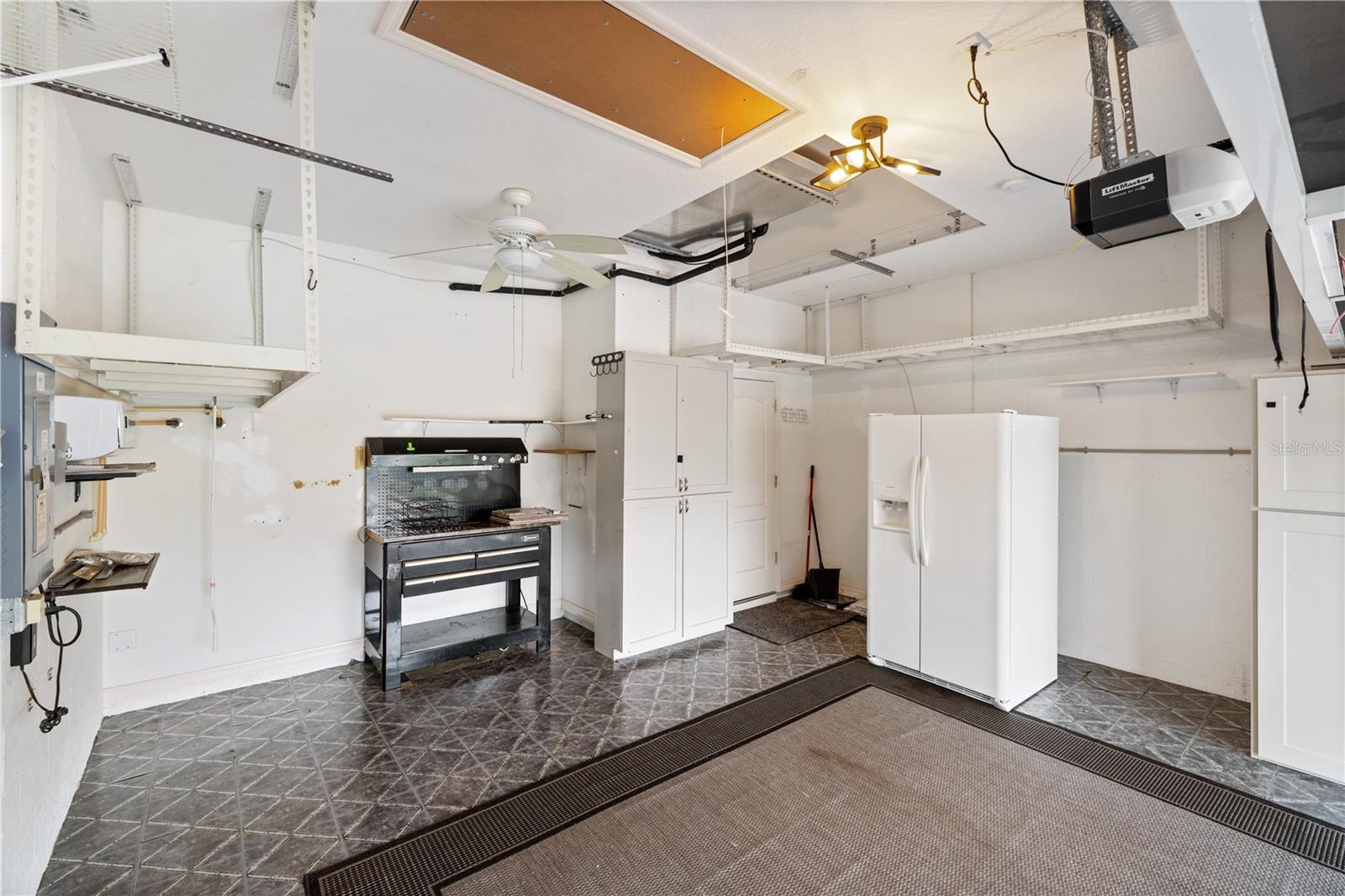 LAKESIDE PLANTATION REP 02 - Residential Lease