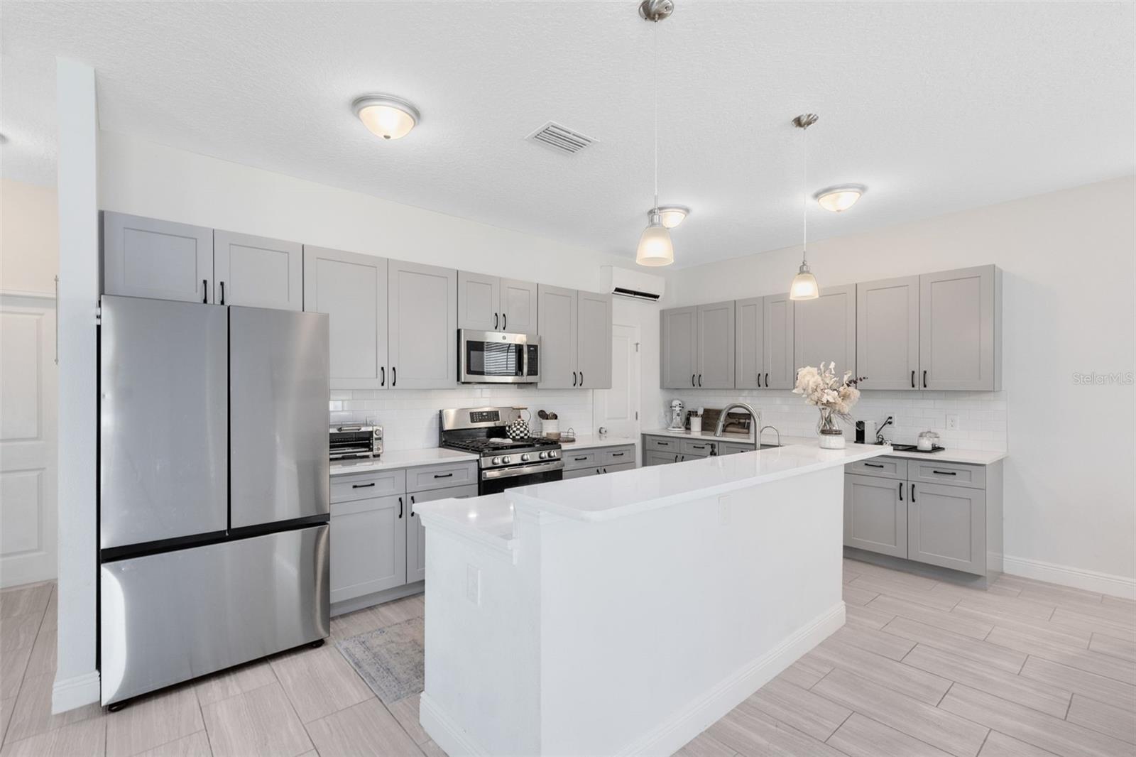 GREENVILLE COMMONS - Residential