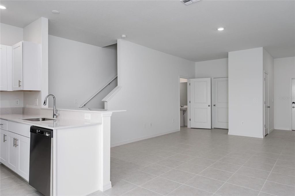 Photo of 10964 65th Terrace E, Palmetto, FL 34221 (MLS # A4681667)