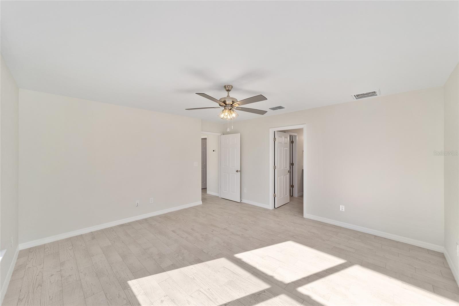 SILVER SPGS SHORES UN 26 - Residential