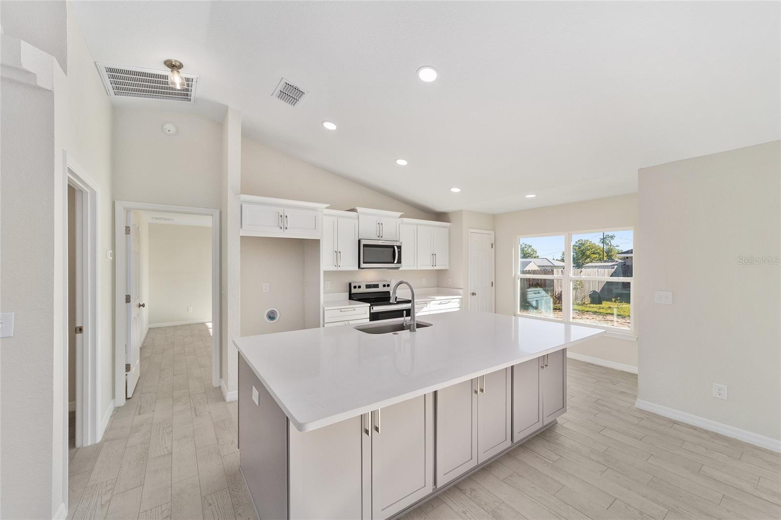 SILVER SPGS SHORES UN 26 - Residential