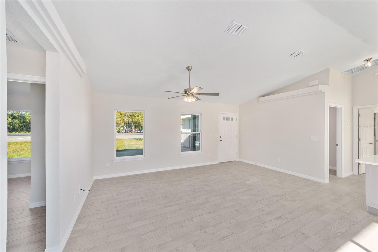 SILVER SPGS SHORES UN 26 - Residential