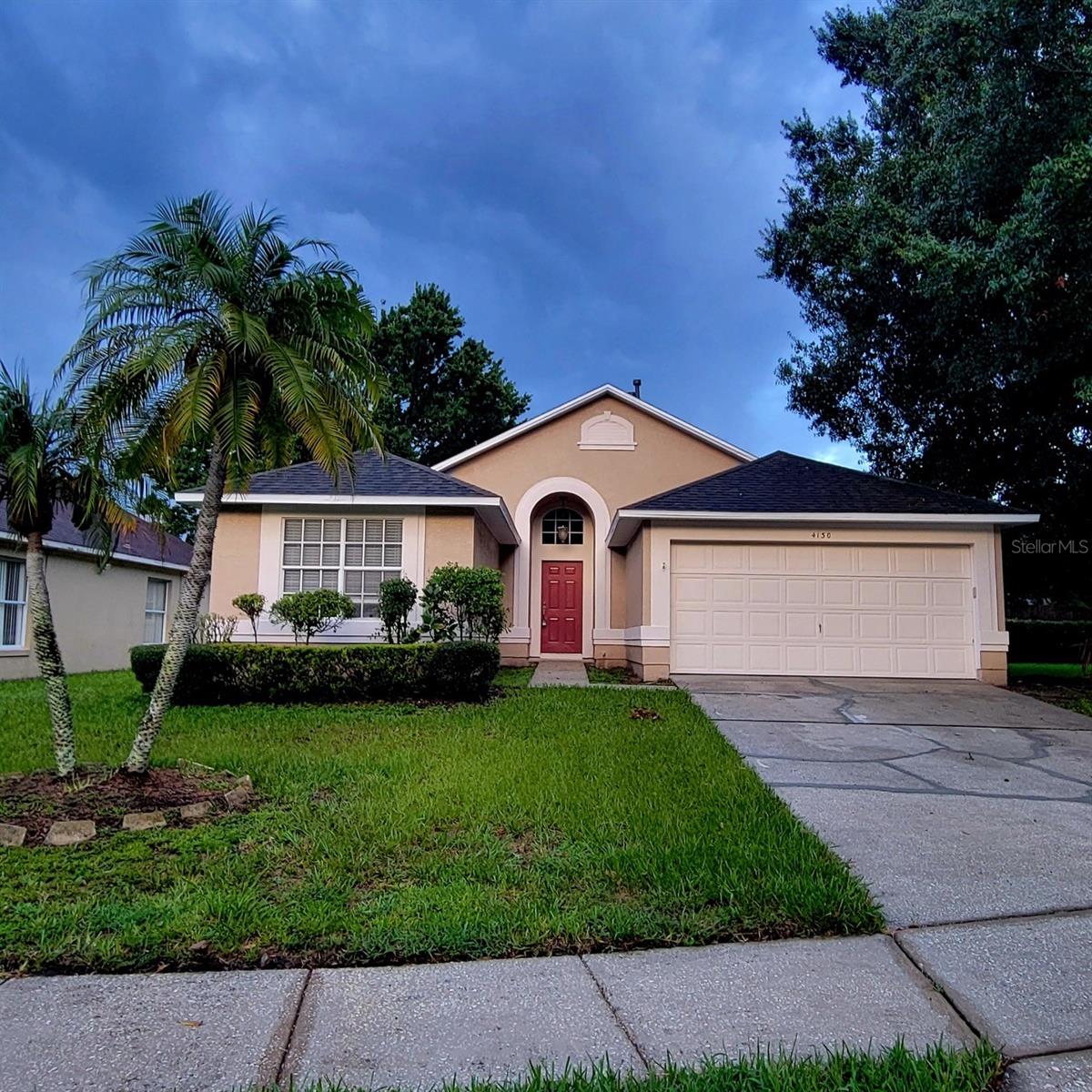 Very nice three-bedroom, two and a half bathroom single family home! Located in the desirable Creekwood Community of Oviedo,
Florida. Attractive open floor plan! Featuring high ceilings, a fenced in backyard & patio, and sleek laminate flooring throughout!
Kitchen features modern countertops, wooden cabinets, and a large pantry so you never run out of space! The additional bedrooms
are generously sized to offer plenty of room for guests or a home office! Continuing onto the screened in patio you will find sufficient
space for outdoor furniture, perfect for entertaining or simply lounging in the warm Florida weather while soaking up the scenery in
the fully fenced in backyard! Two car garage! Located in an established neighborhood with good schools, very close to the Waterford
Lakes Town Center, Research Parkway, UCF, Valencia Community College, Lockhead Martin East Facility, and Disney! Easy access to
the 408, 417 and the Orlando International Airport. Schedule a viewing and apply to live in this
beautiful home today