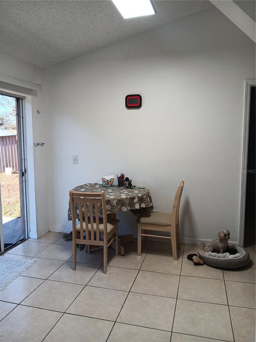 SILVER SPGS SHORES UN 09 - Residential