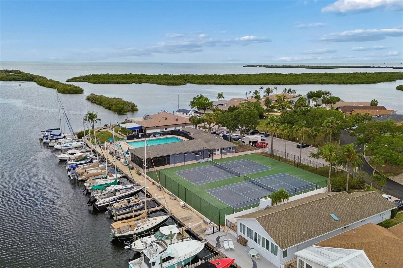 GULF HARBORS WOODLANDS - Residential